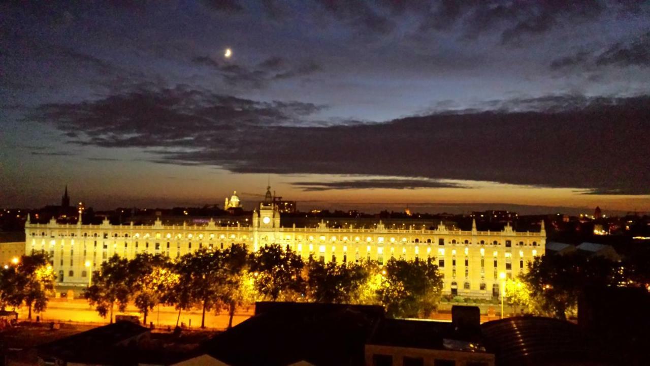 Romantic Room In Brussels Sky ภายนอก รูปภาพ